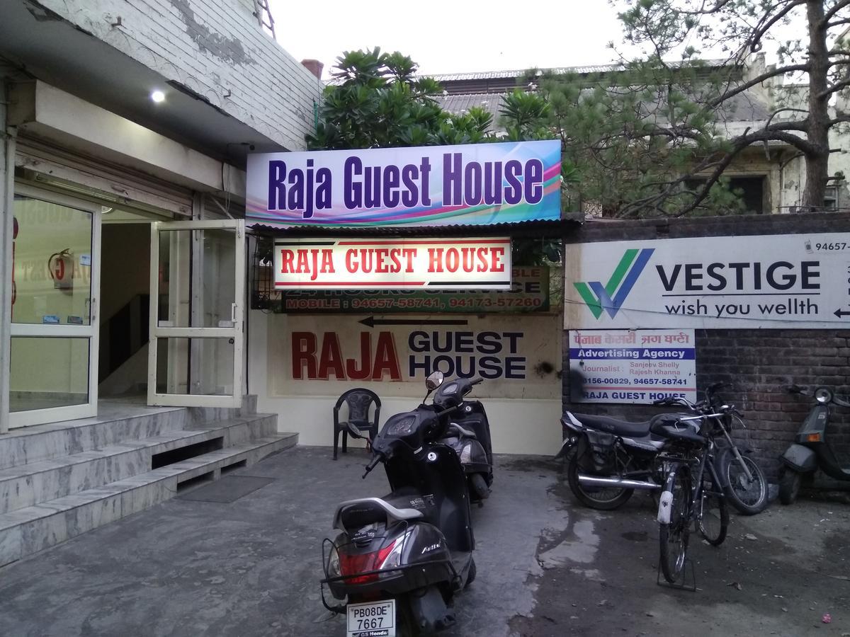 Raja Guest House Jalandhar Eksteriør billede